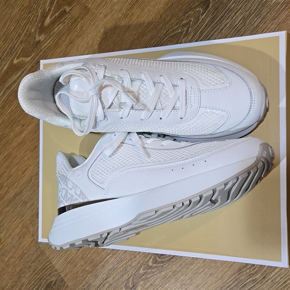 Michael Kors Ari Trainer